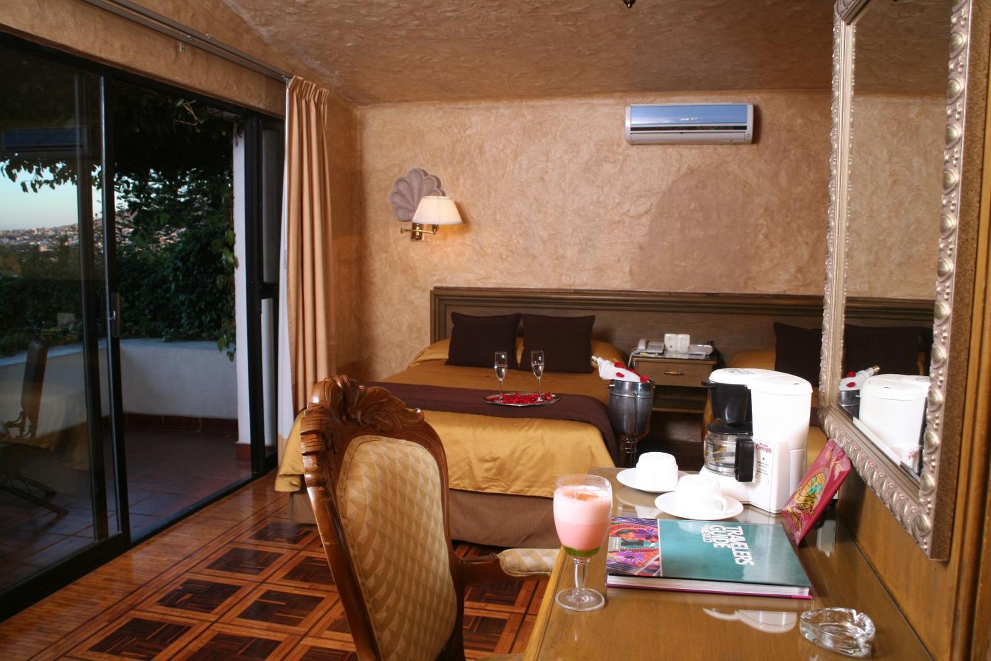Hotel Casa De La Loma Morelia Esterno foto